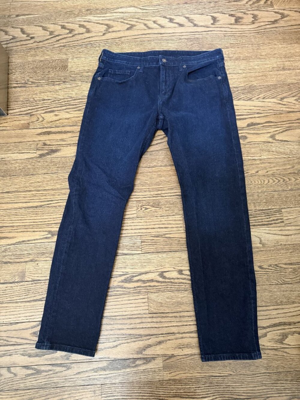 TRUE CLASSIC mens jeans excellent condition size 34